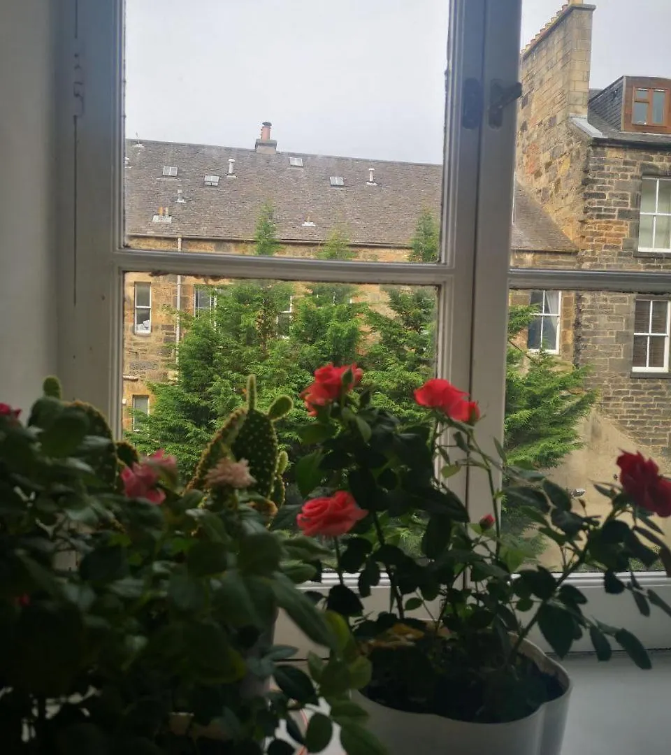 Apartment Home On The Shore Edinburgh